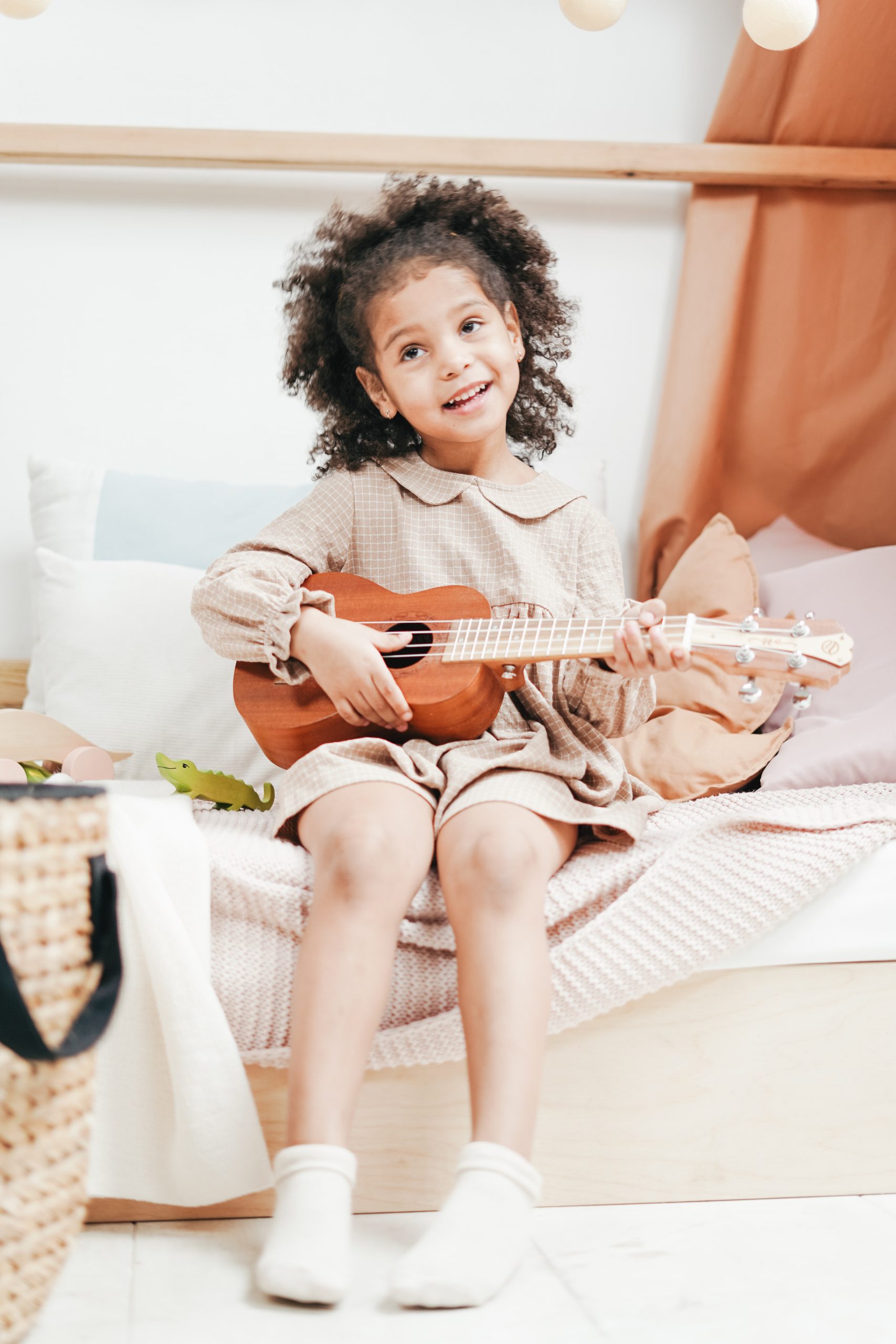 dziecko z instrumentem